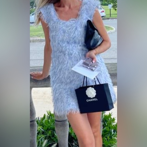 Authentic Chanel cocktail dress, perfect for the holidays. Makes a statement - Picture 6 of 6